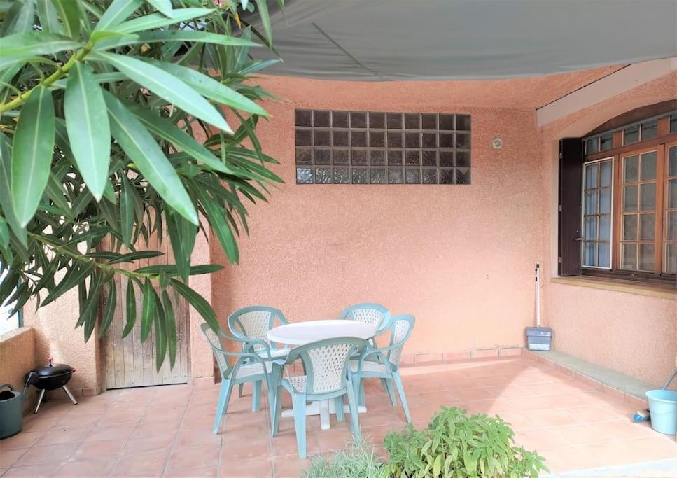 Le Petit Goudarguais Appartement Goudargues Buitenkant foto